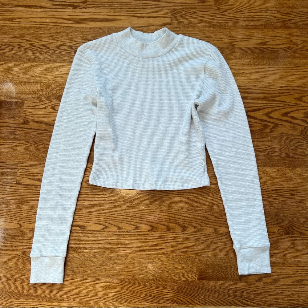 Aritzia TNA Heather Cloud White Waffle Mockneck